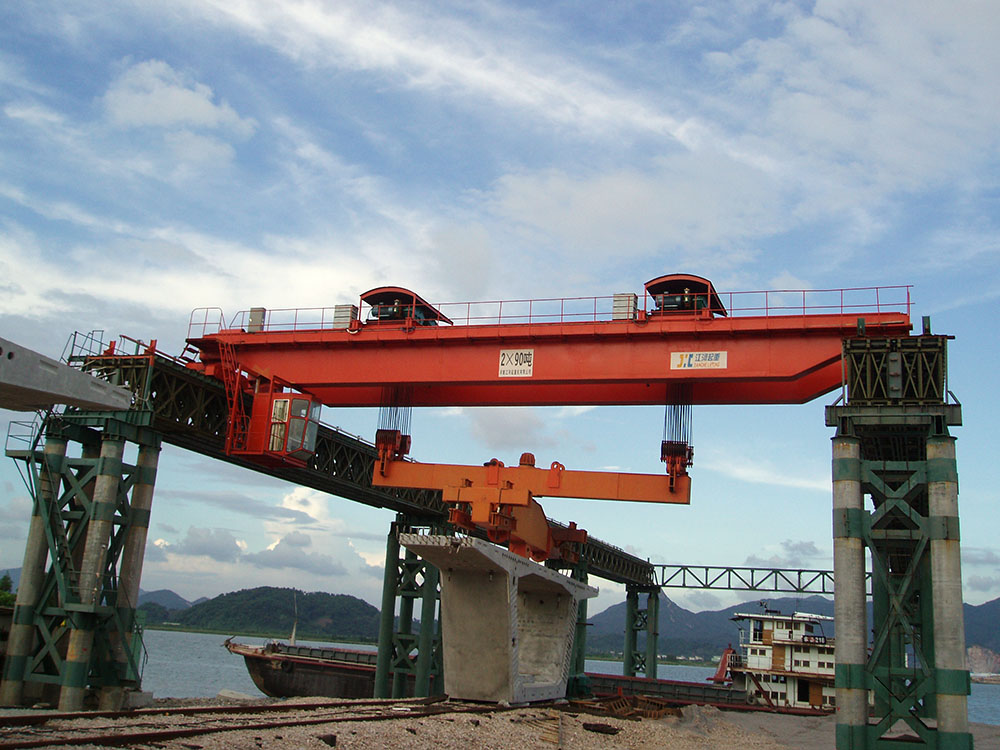 180噸橋式起重機